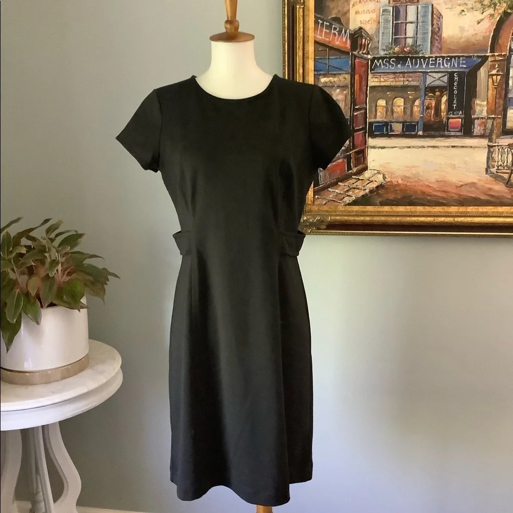 LOFT Black A-Line Knit Short Sleeve Dress Size 6